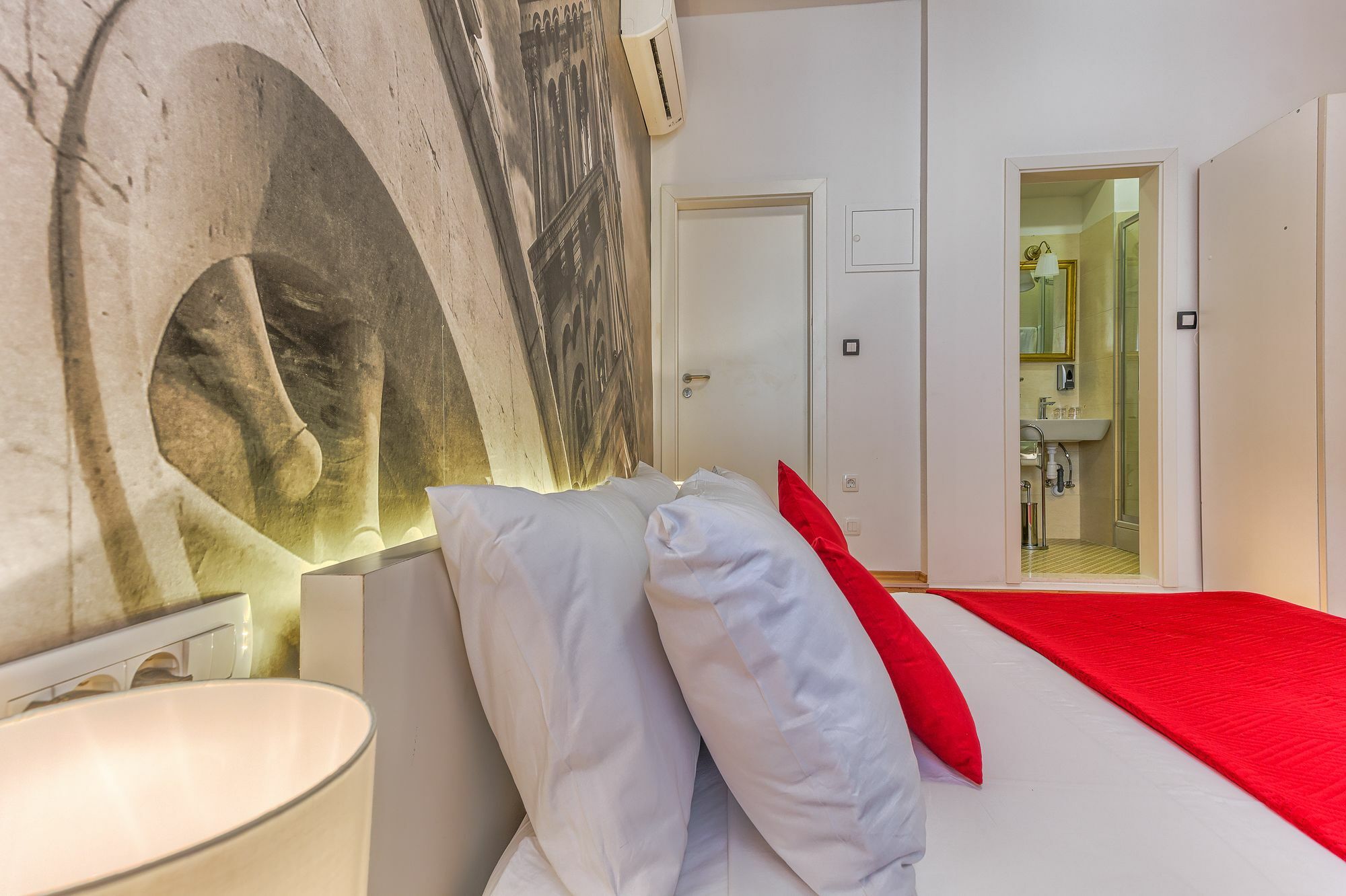 Split Urban Rooms III Extérieur photo
